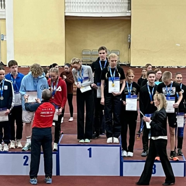 18 медалей различного достоинства завоевали тосненские легкоатлеты на первенстве Ленинградской области