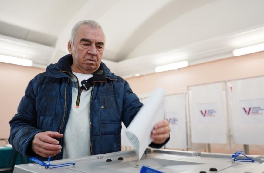 Сергей Бебенин проголосовал на выборах Президента России